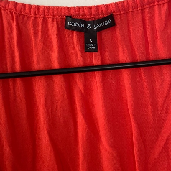 Cable and Gauge Blood Orange Tie V Neck Blouse with Lace Trim Sleeves Large - Picture 3 of 8